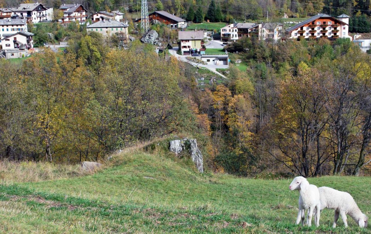 Alps Oriental Wellness Hotel Campodolcino Buitenkant foto